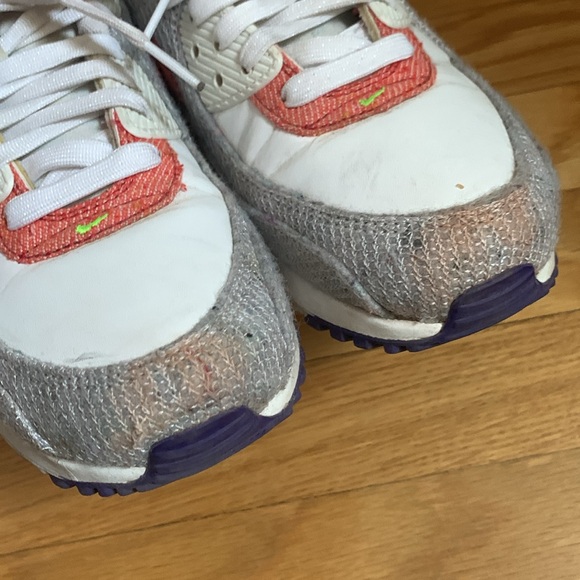 Unique Nike Air Max 90 “Court Purple” with recycled materials - Picture 8 of 9